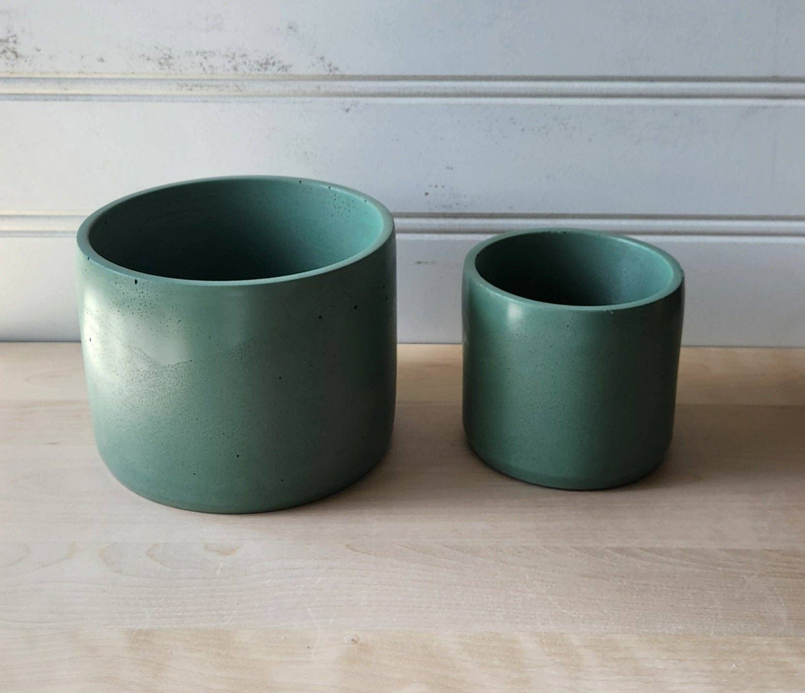 Plant 'er Here - Wholesale Plant Pot - Cylinder Planter- 5" and 7" Emerald1