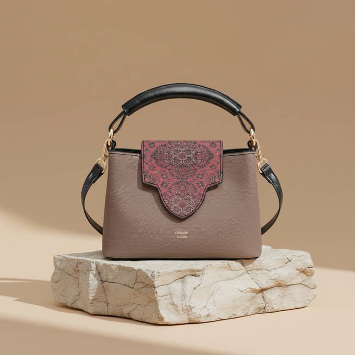 Lindsey Crossbody Bag-Artistic Designer Handbag for wholesale by Swallow atelier