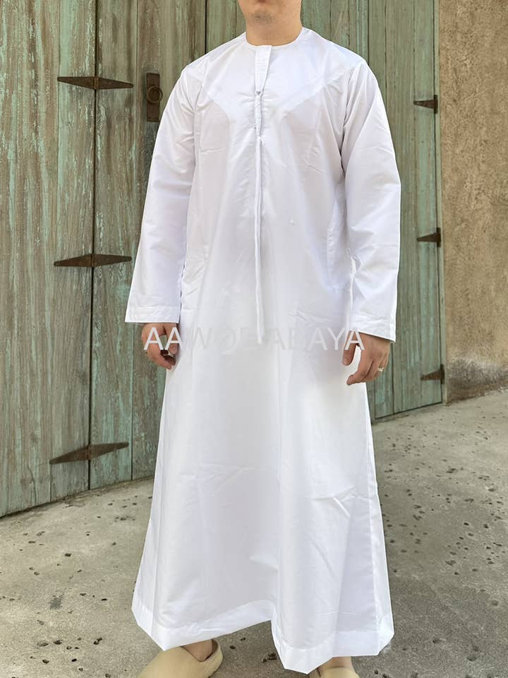 Embroidered qamis and Emirati tie - 205NZ for wholesale by Aawoe Abaya