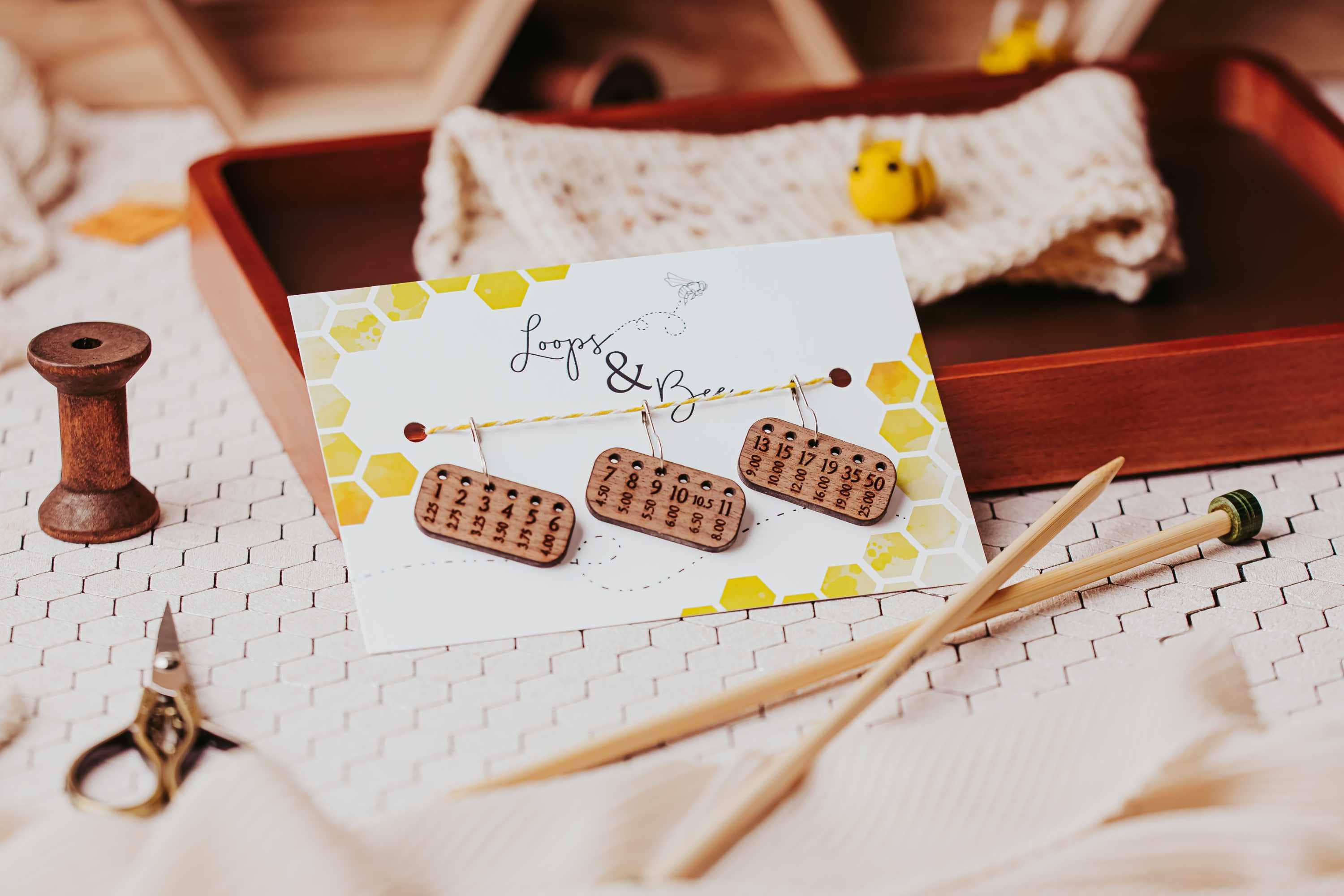 Loops & Bee - Wholesale Knitting/Crochet Supplies - (Knitting) Needle Minder Set, Size Reminder Stitch Markers5