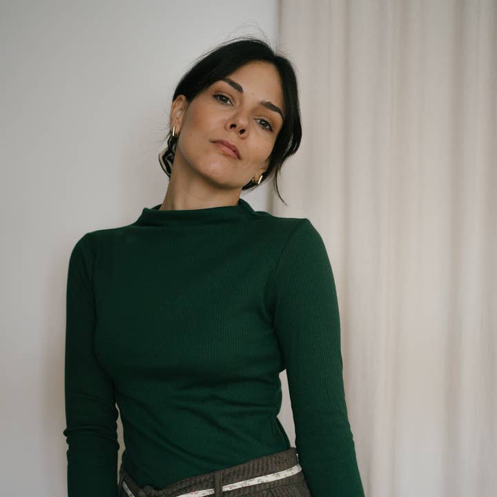 Organic Green High Top and other Purchase Wholesale camisetas algodão orgânico. Free Returns & Net 60 Terms on Faire trending on Faire.