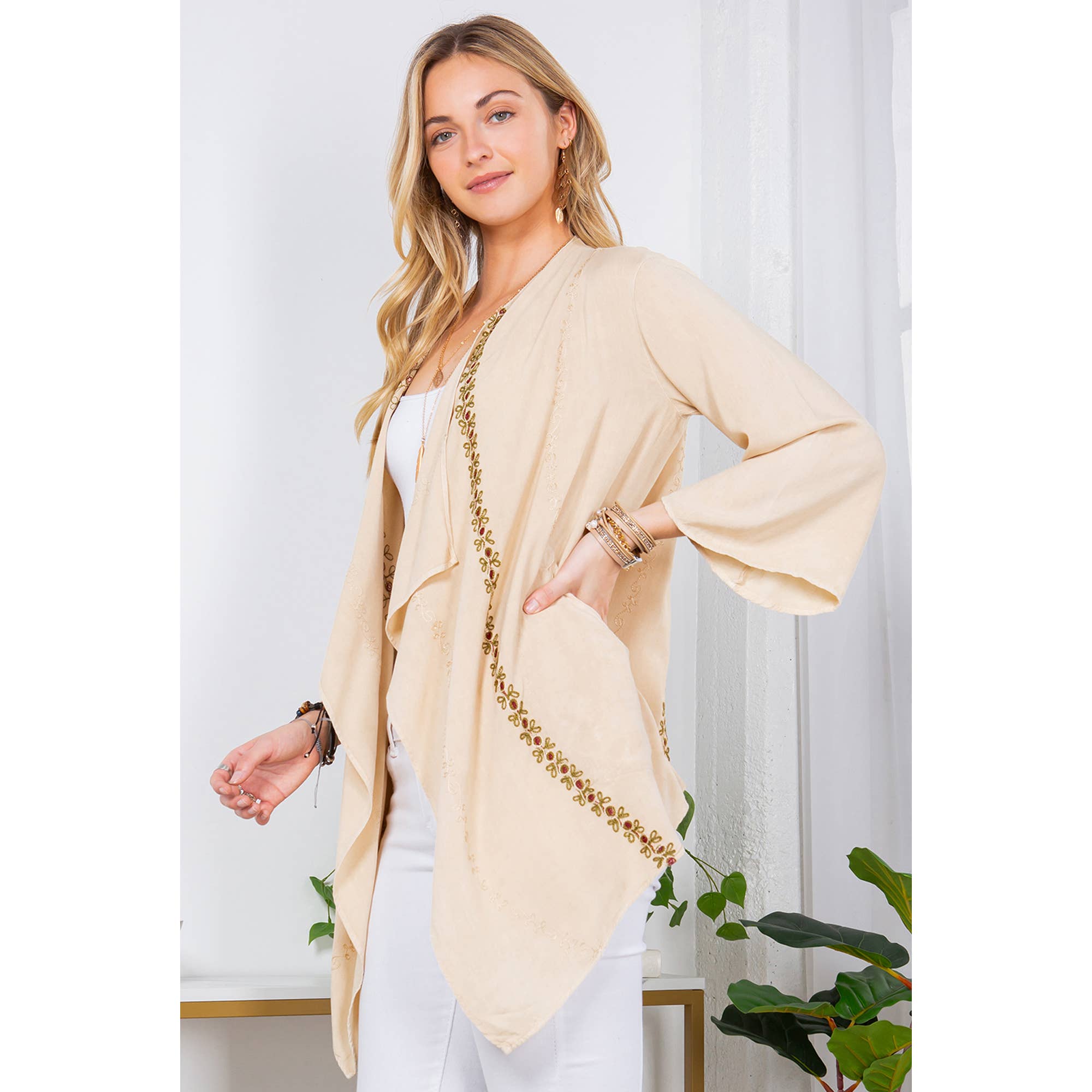 Young Threads - Wholesale Kimono - Women's - Bohemian Elegance: Stonewashed Rayon Kimono6