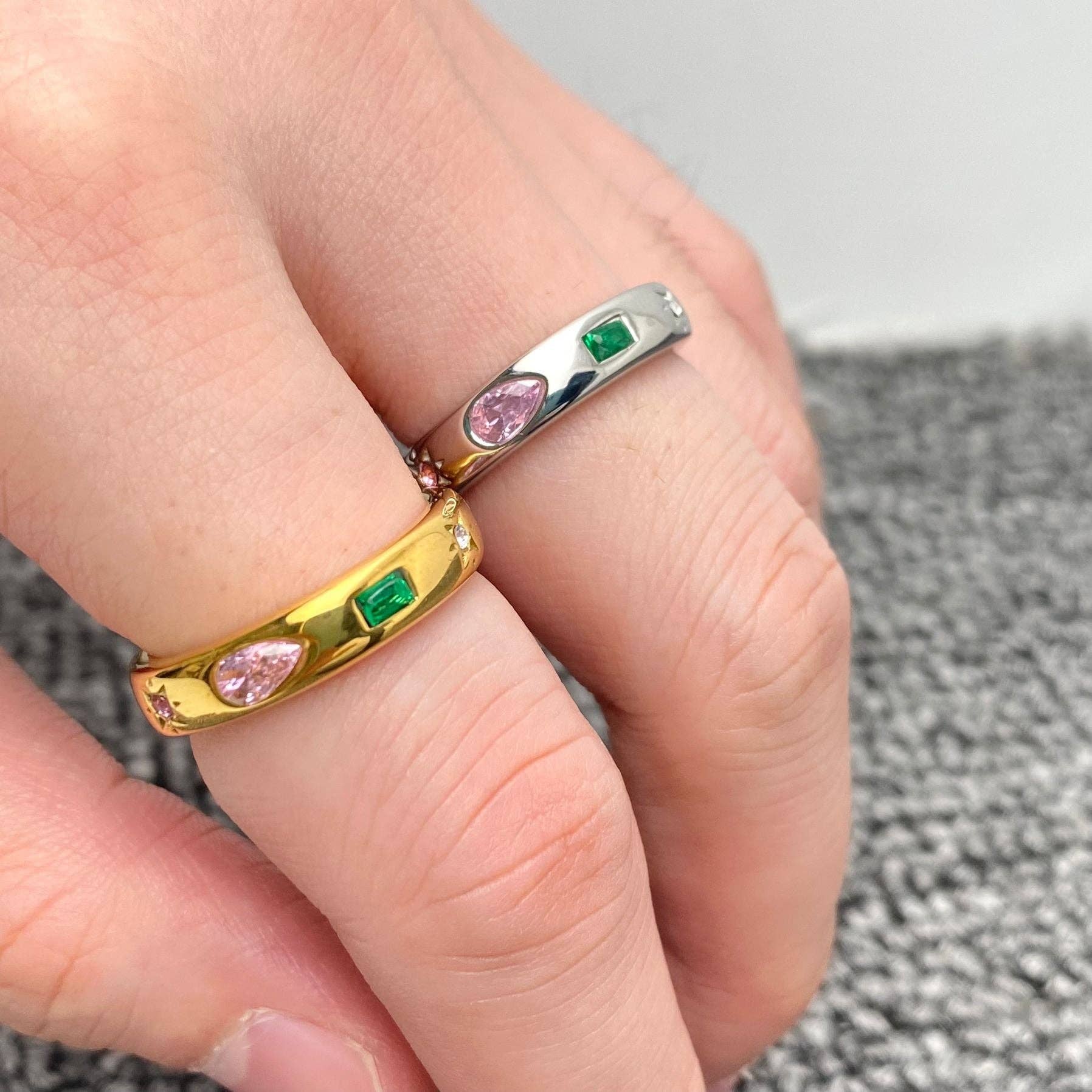 Mio Queena – wholesale Multi-stone ring – Inlaid Colored Cubic Zirconia 18K Gold Plated SS Ring -FGS2