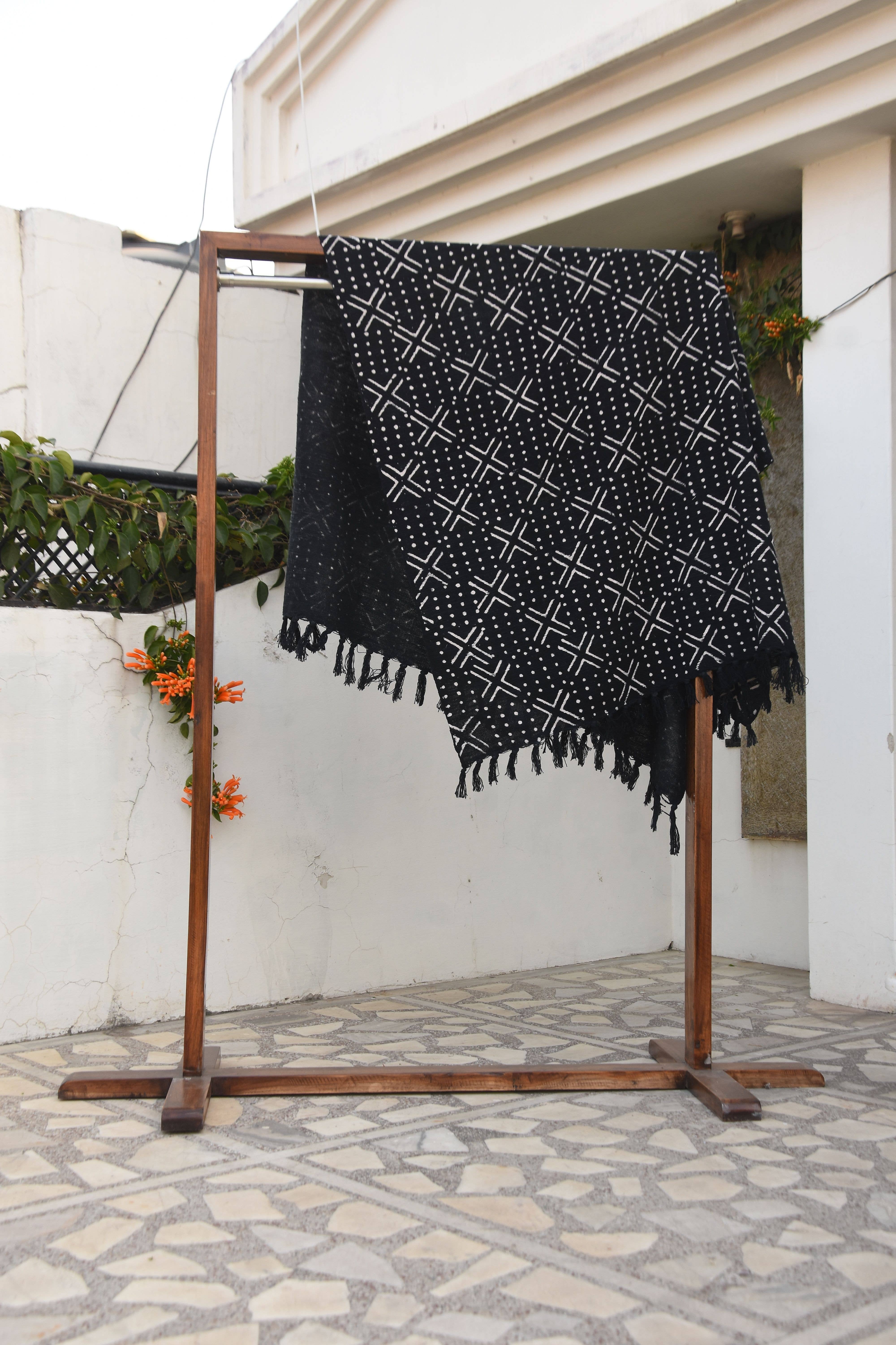 Fabdivine - Wholesale Throw Blanket - Modern Bohemian Natural Mud Cloth Throw Blanket