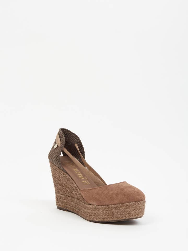 Charlene Taupe per la vendita all'ingrosso da parte di La Valeta Espadrilles-Ibera Factory Shoes slu