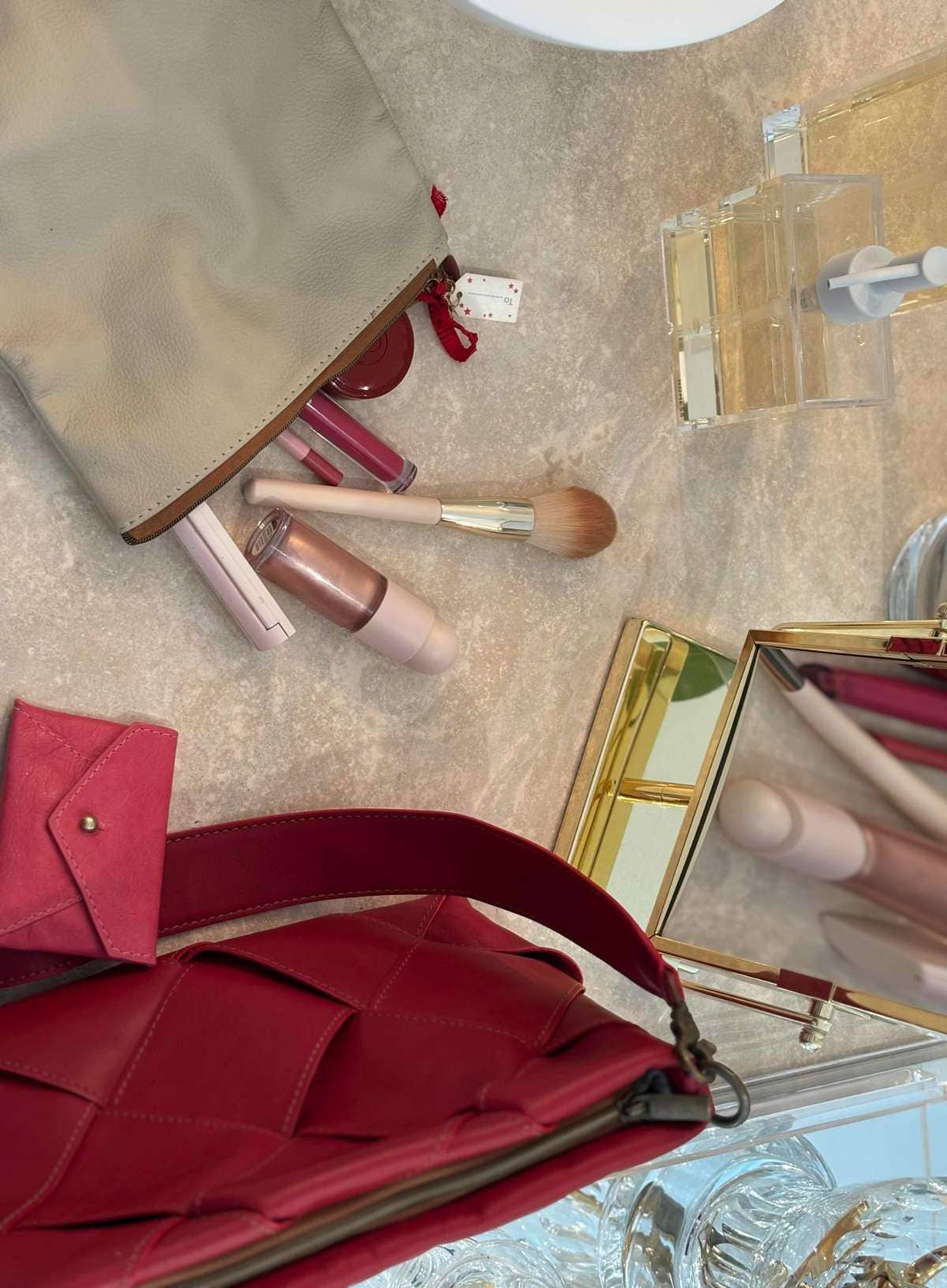 Deux Mains: Haiti Fair Trade - Wholesale Makeup/Cosmetic Bag - Asymmetric Makeup Bag7