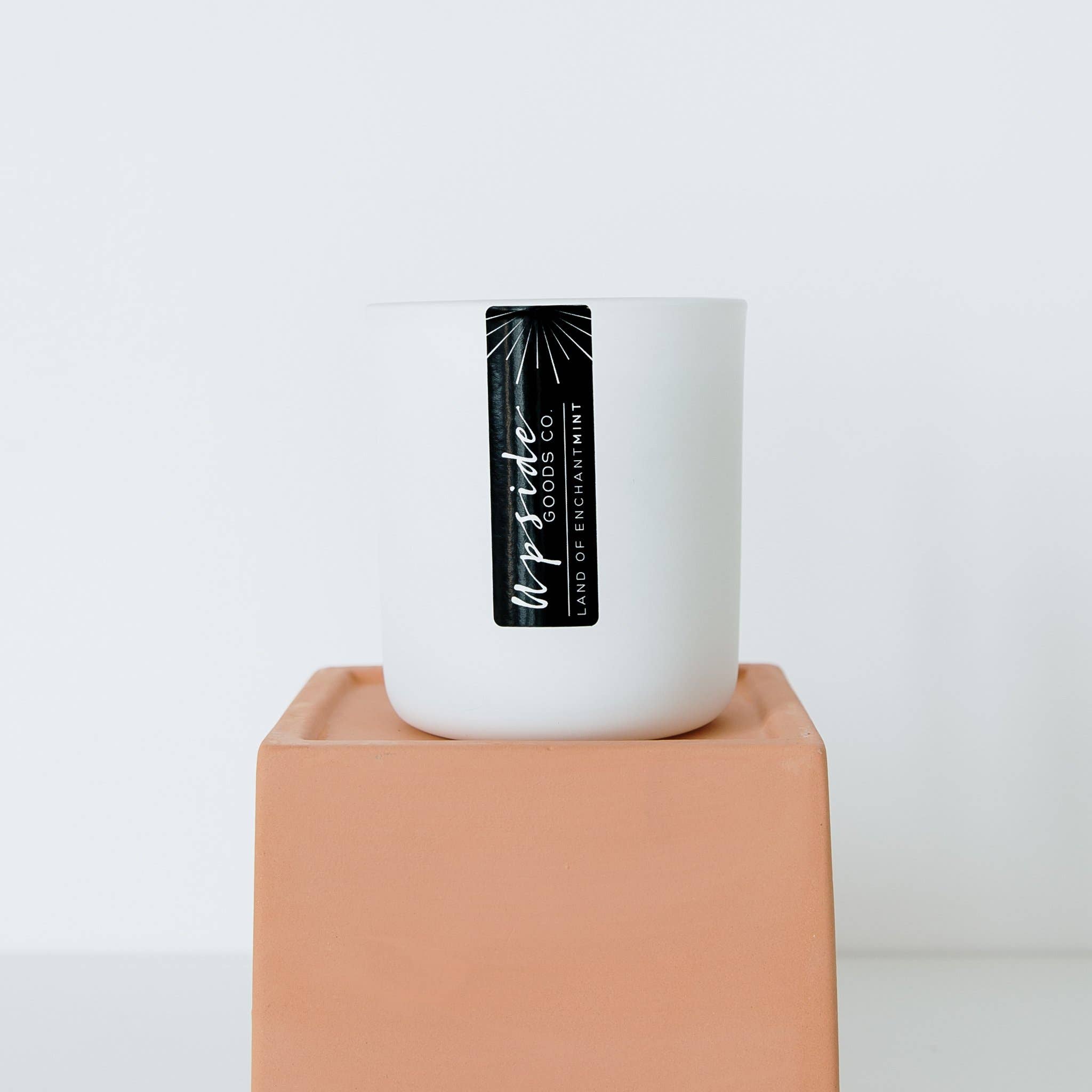Upside Goods Co - Vente Bougie en bocal - Bougie à la menthe poivrée et à l'eucalyptus | Land of Enchantmint2