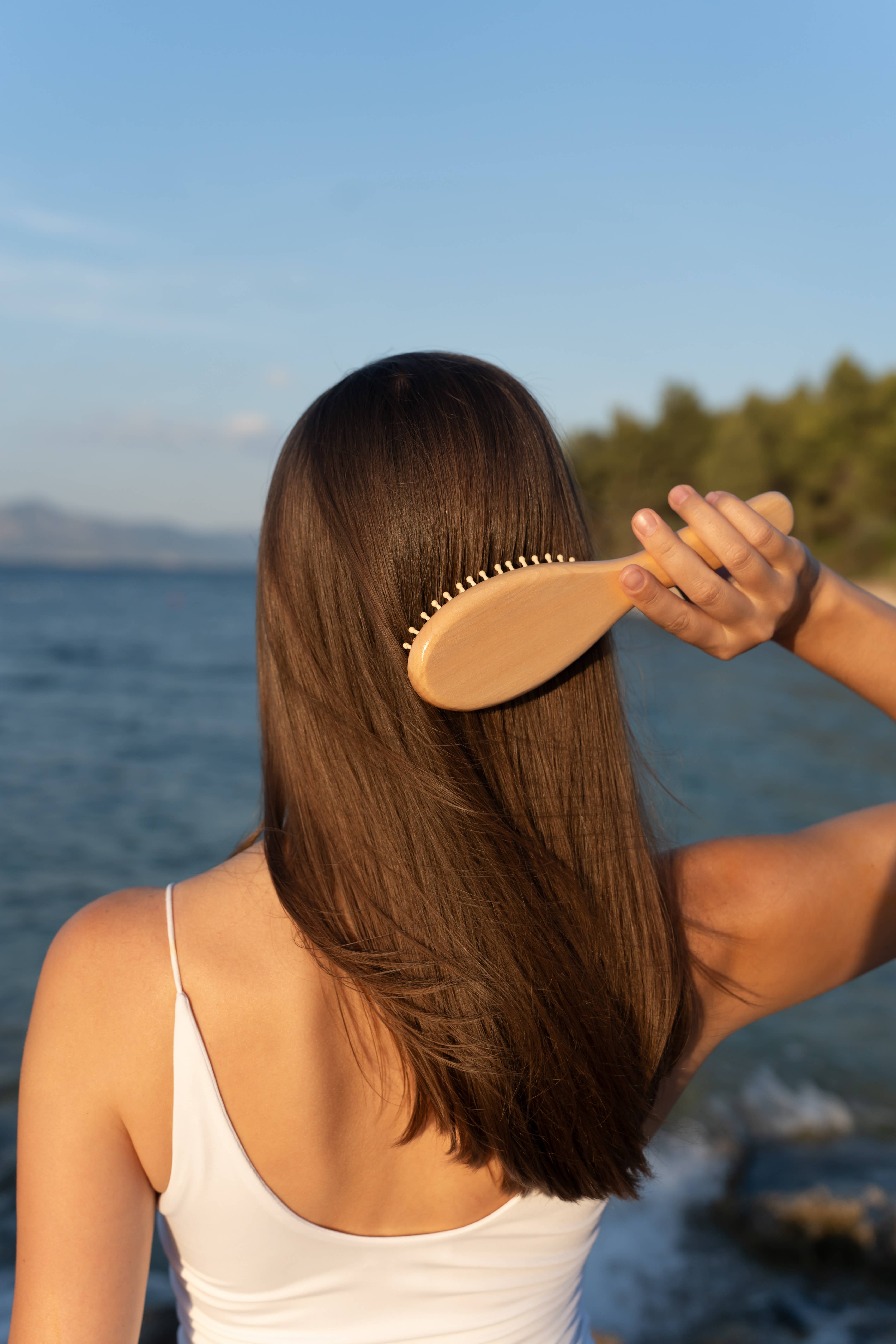 Croll & Denecke – Großhandel Haarbürste/Kamm – Haarbürste Natur mit Holz Eco Wellness nachhaltig und vegan1