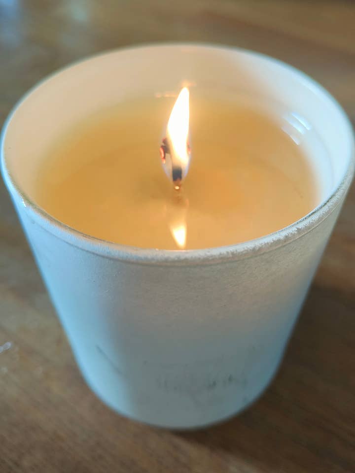 Candles.. White Vessel..220g for wholesale by White light at home