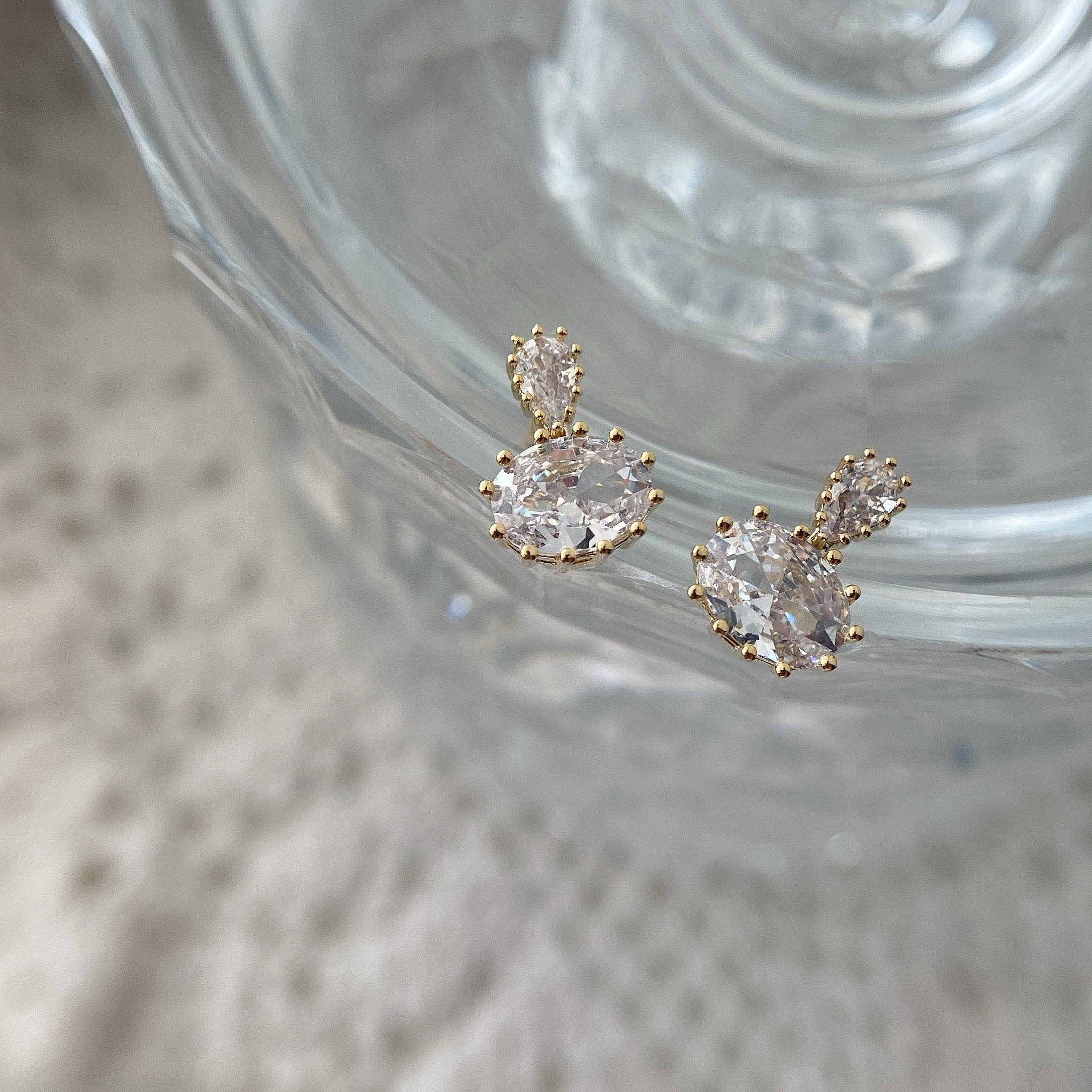 musthavemustget - Wholesale Stud/Post Earrings - Cubic Oval Drop Earrings2