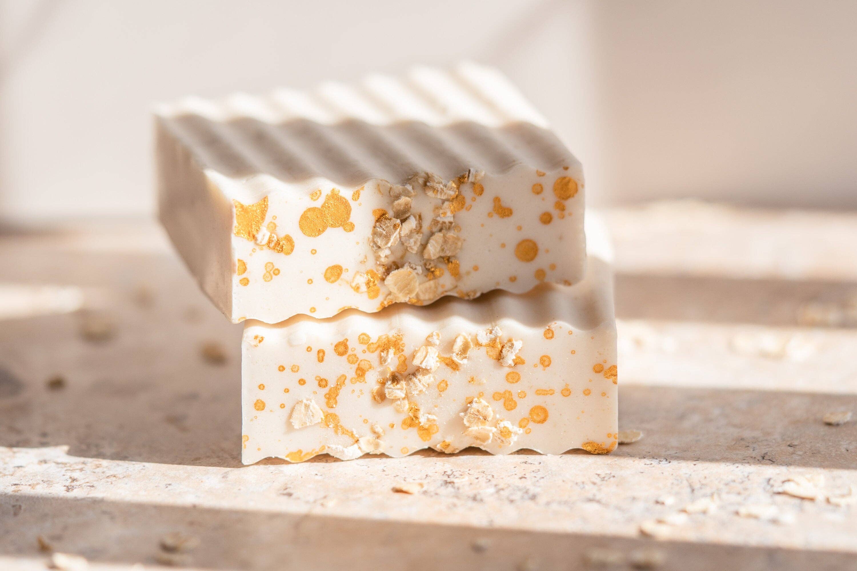 Hera By Hera Bath and Body – wholesale Bath & body set – Oatmeal Milk and Honey Bath Salts Bath bomb and Soap Set | Holiday Gift | Stocking Stuffer3