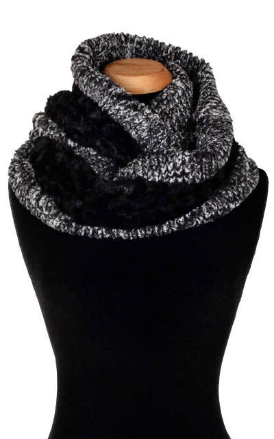 PANDEMONIUM - Wholesale Fur/Faux Fur Coat - Women's - Double Cowl Shrug - Assorted Faux Furs7