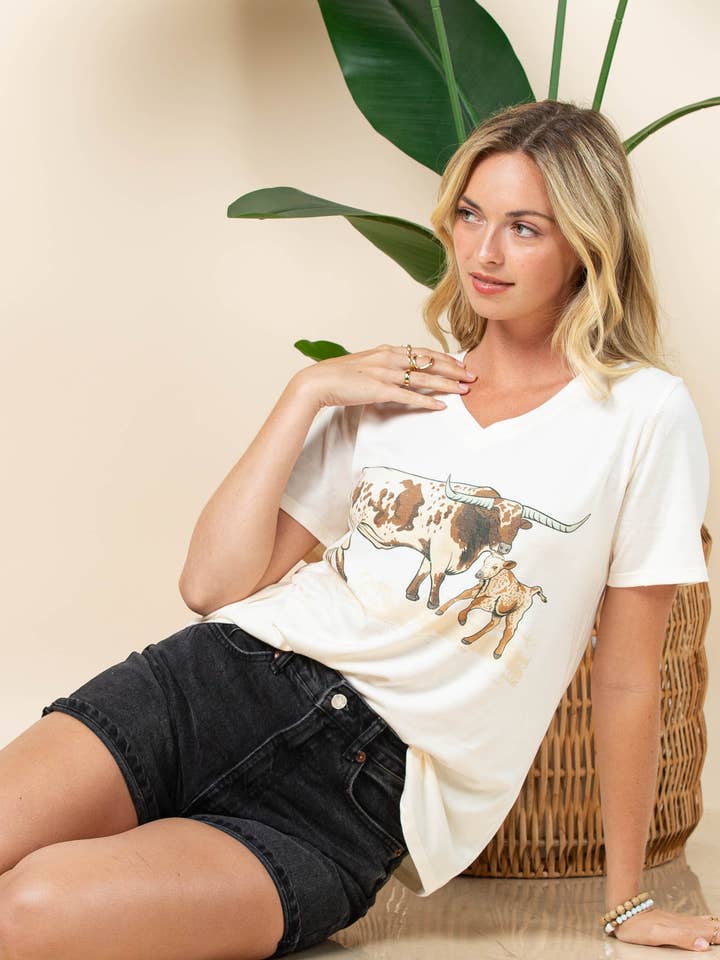 AT1303-MELODY LONGHORN CATTLE & YOUNG GRAPHIC V-NECK TEE for wholesale by Avery