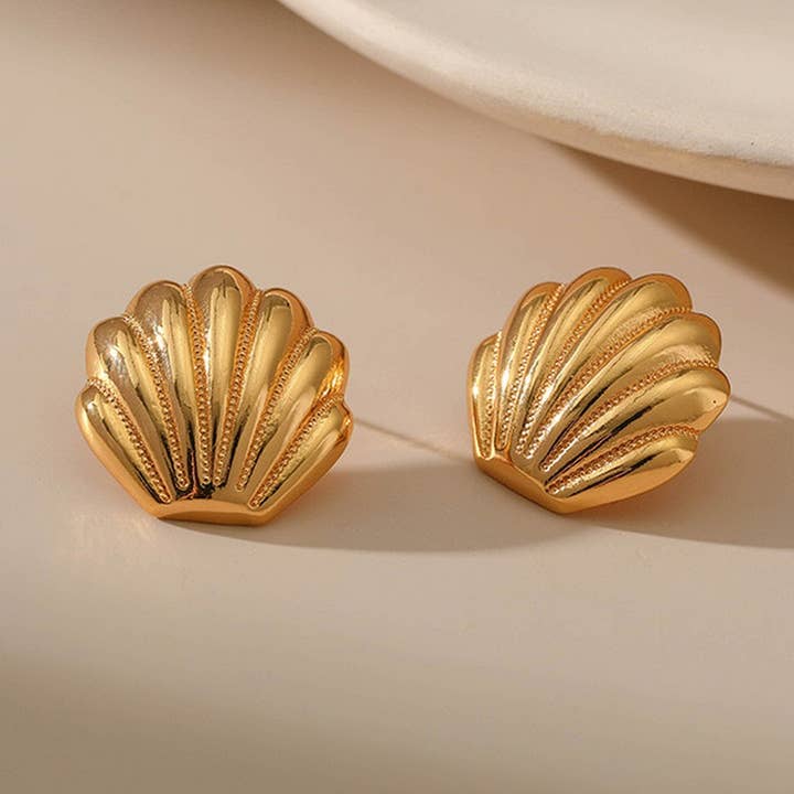 TEMPERAMENT LIGHT LUXURY METAL SHELL EARRINGS_CWAJE3127 for wholesale by ACCITY