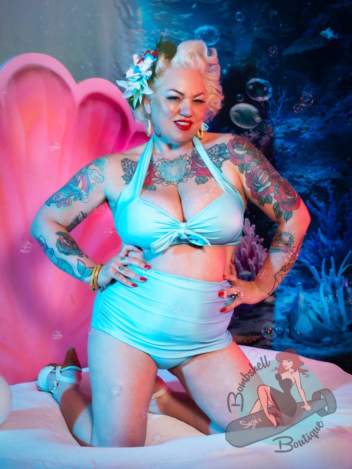 Suzie Bombshell Clothing – wholesale Two-piece swimsuit – Women’s – Beach Bombshell Vintage Bathing Suit - Two Piece4