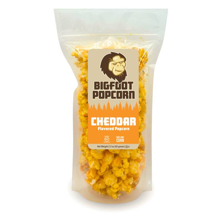 Maïs soufflé gourmet au cheddar pour la vente par Bigfoot Popcorn