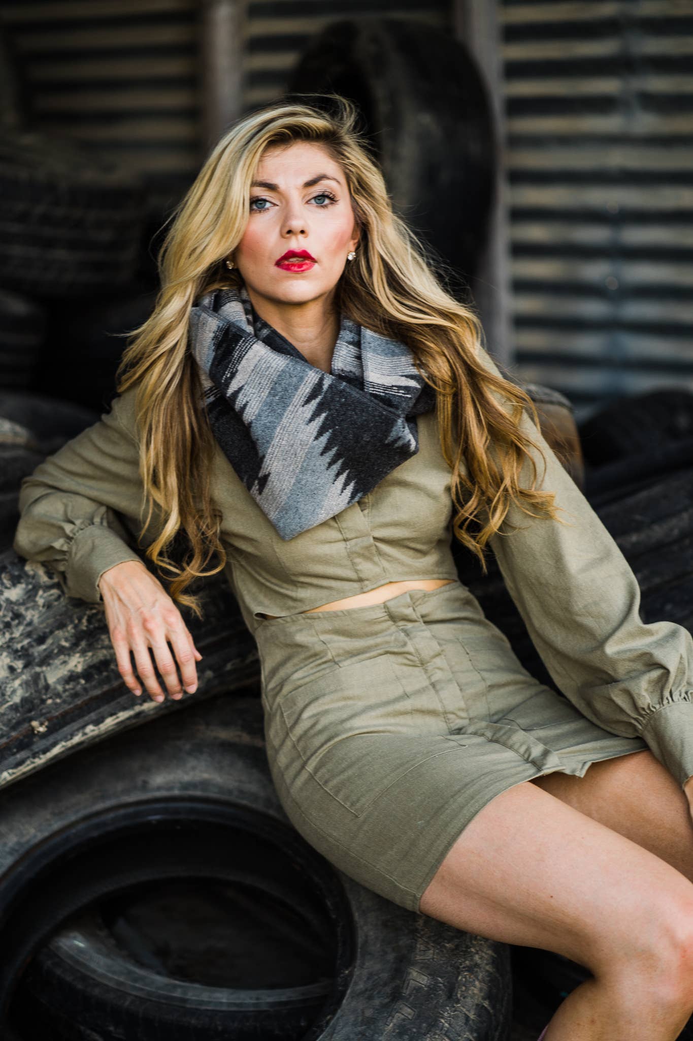 Urban Cowgirl & Co. - Wholesale Scarf - Women's - Charcoal Infinity Scarf1