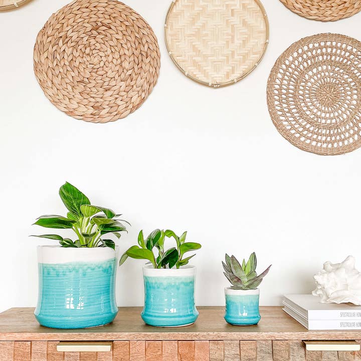 Hycroft Home Decor - Wholesale Plant Pot - Aria Ceramic Planter Pot, Includes Drainage Hole and Plug