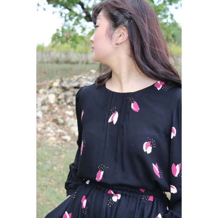 Eglantine et Zoé - Wholesale Fabric - Fago Black Liquorice Viscose Twill Fabric6