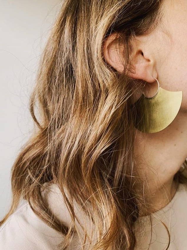 Medium fan disc hoops for wholesale by Modern Madini