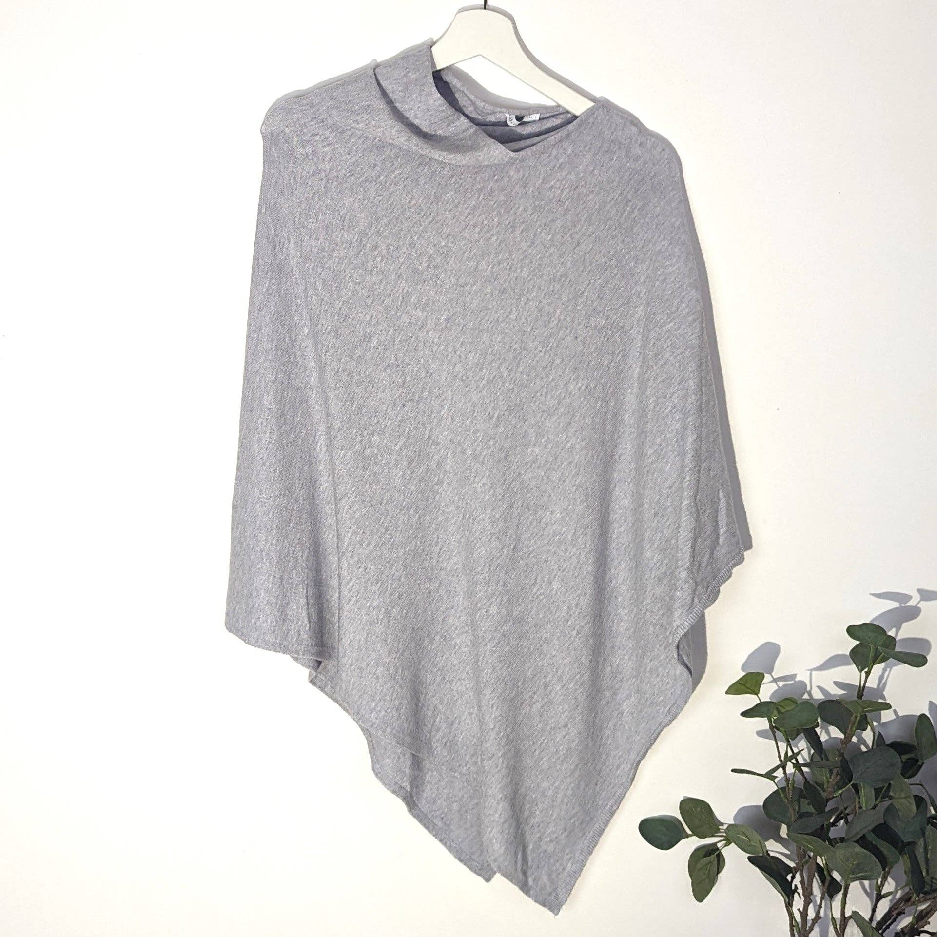 Tempest Designs – wholesale Poncho – Women's – Plain classic fine knit poncho (S-L)5