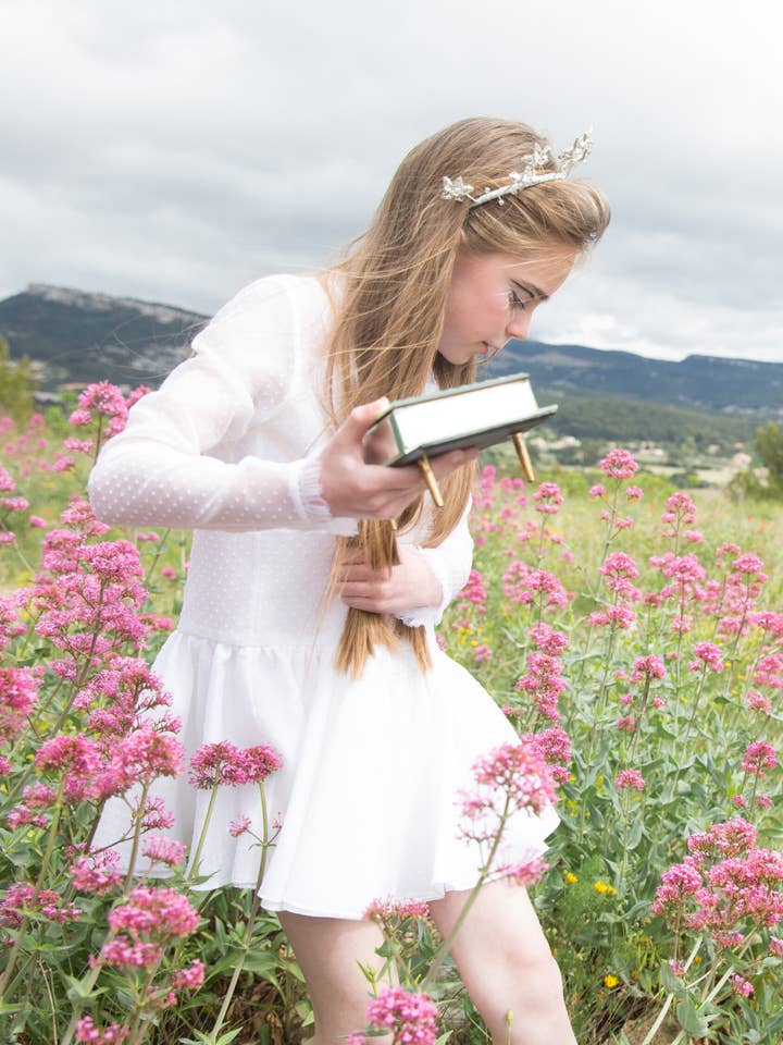 Robe Fire Heart pour la vente par RACHA