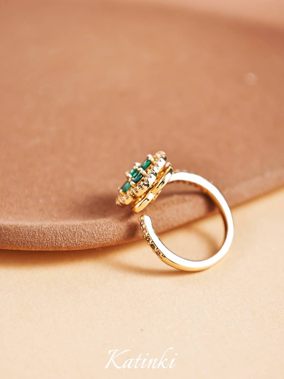 Katinki – wholesale Multi-stone ring – Green Clover Zircon Spinning Ring2