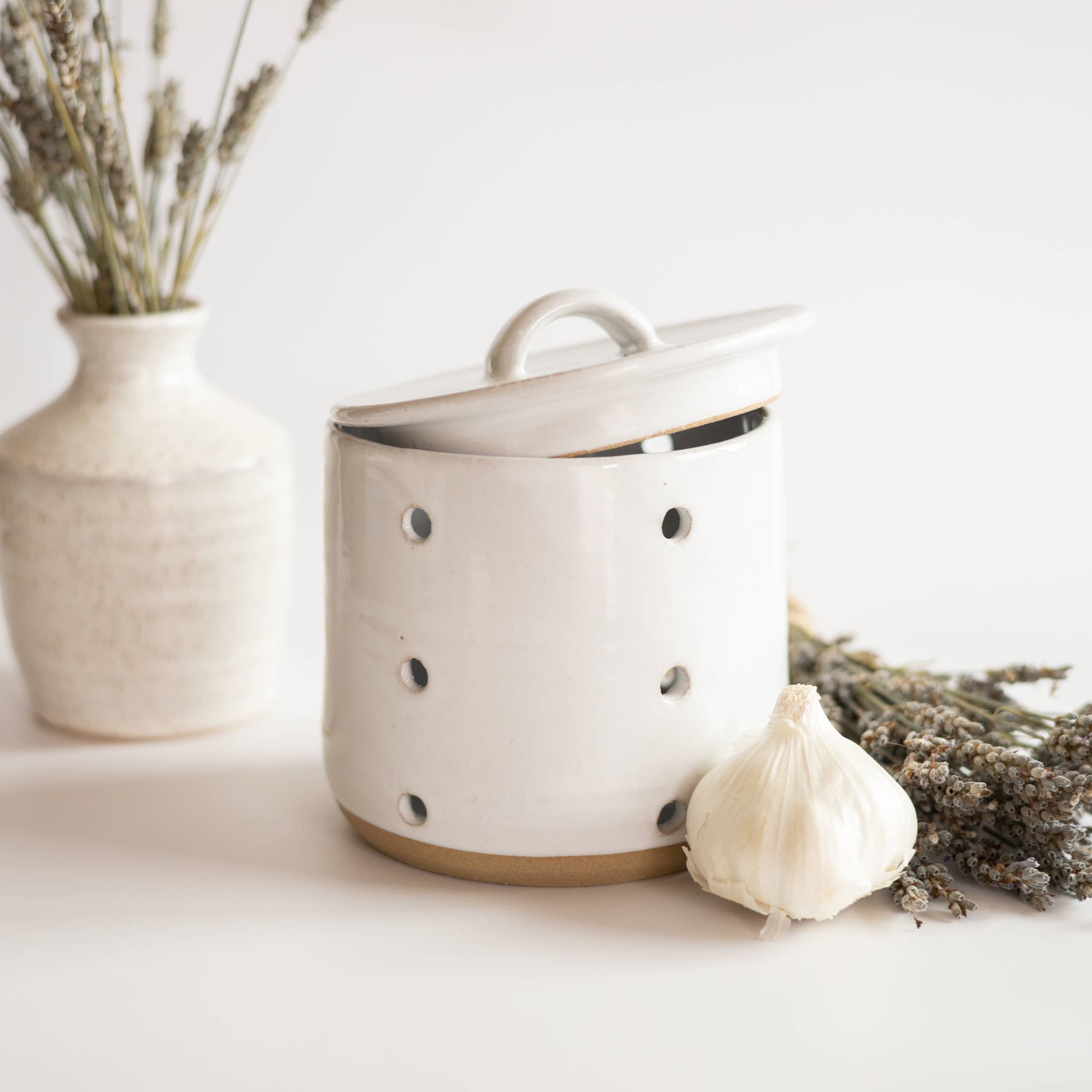 Camilla's Collection - Wholesale Kitchen Storage/Organizer - Ceramic Garlic Keeper | Modern Design | Handmade Stoneware