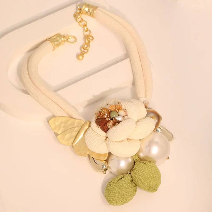 DUA MENKA - Wholesale Bib Necklace - The Eden Whisper Necklace4