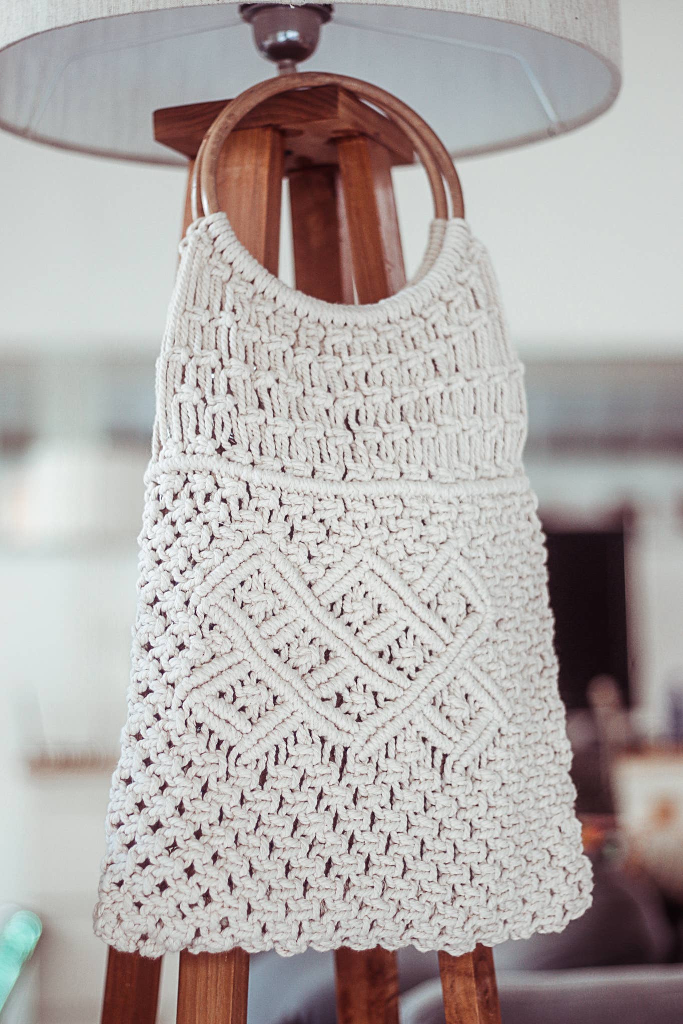 The Artisan and Company - Wholesale Top Handle Bag - Women's - Macrame Knitted Top Handle Bag3