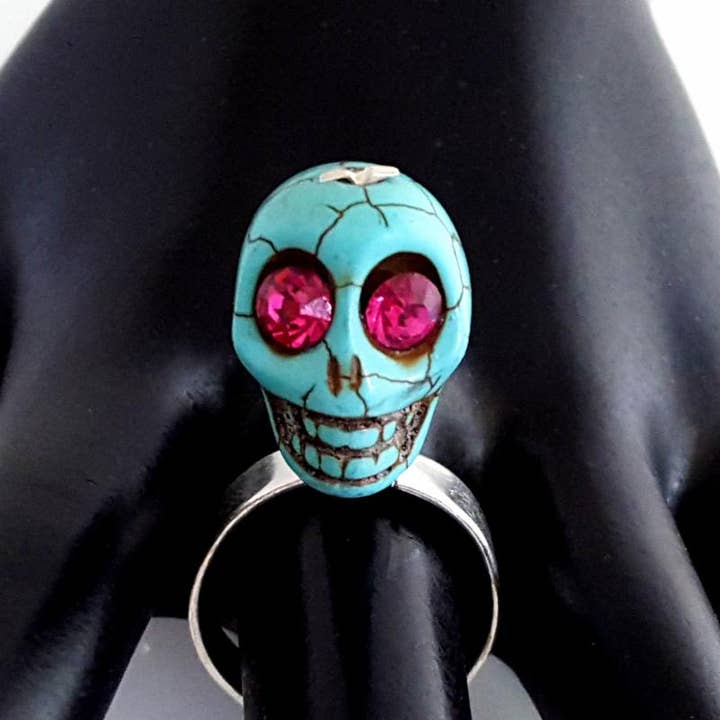 Anéis de prata com caveira de pedra semipreciosa do dia dos mortos por atacado de Costello International