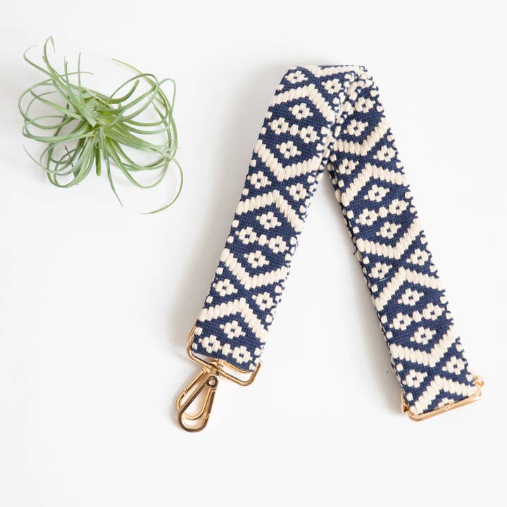 Funky Monkey Fashion - Wholesale Bag Strap - Women's - $2.97 Closeout Guitar Style Purse Strap, Navy/Cream Geo