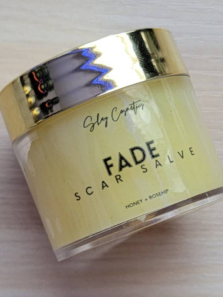 Baume Fade Scar pour la vente par Shay Cosmetics