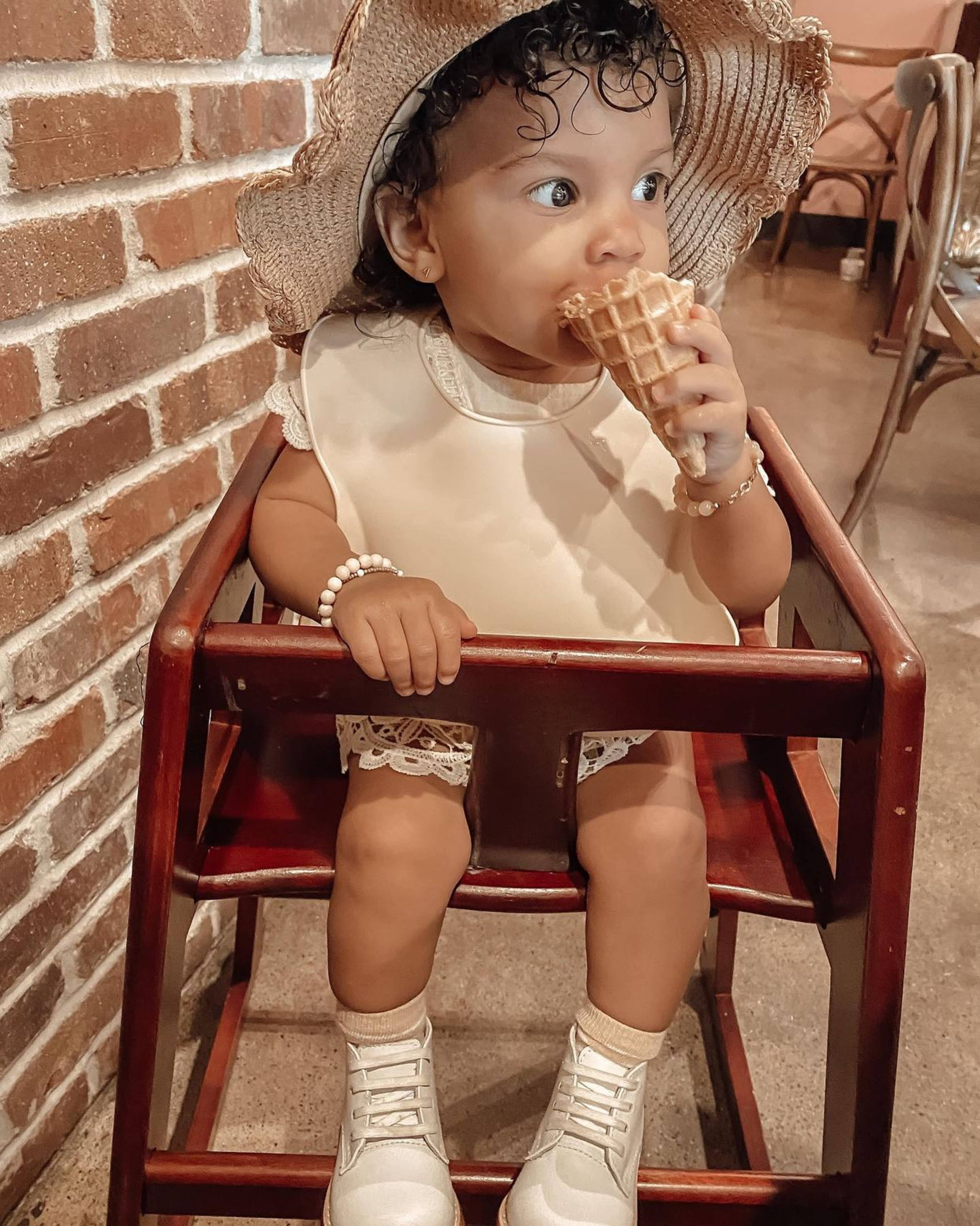 Ali+Oli - Wholesale Bib - Baby - Silicone Baby Bib Roll Up & Stay Closed - (Sand)6