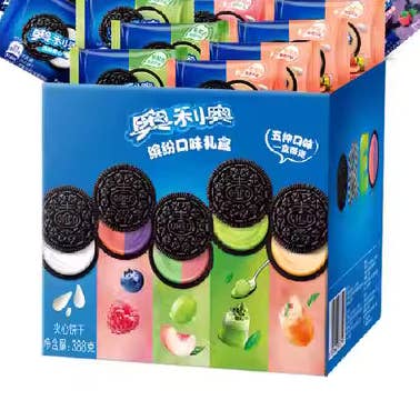 Oreo-Sandwich Cookies Colorful Gift Packs - KOREA (12 COUNT) for wholesale by Flavor Distribution