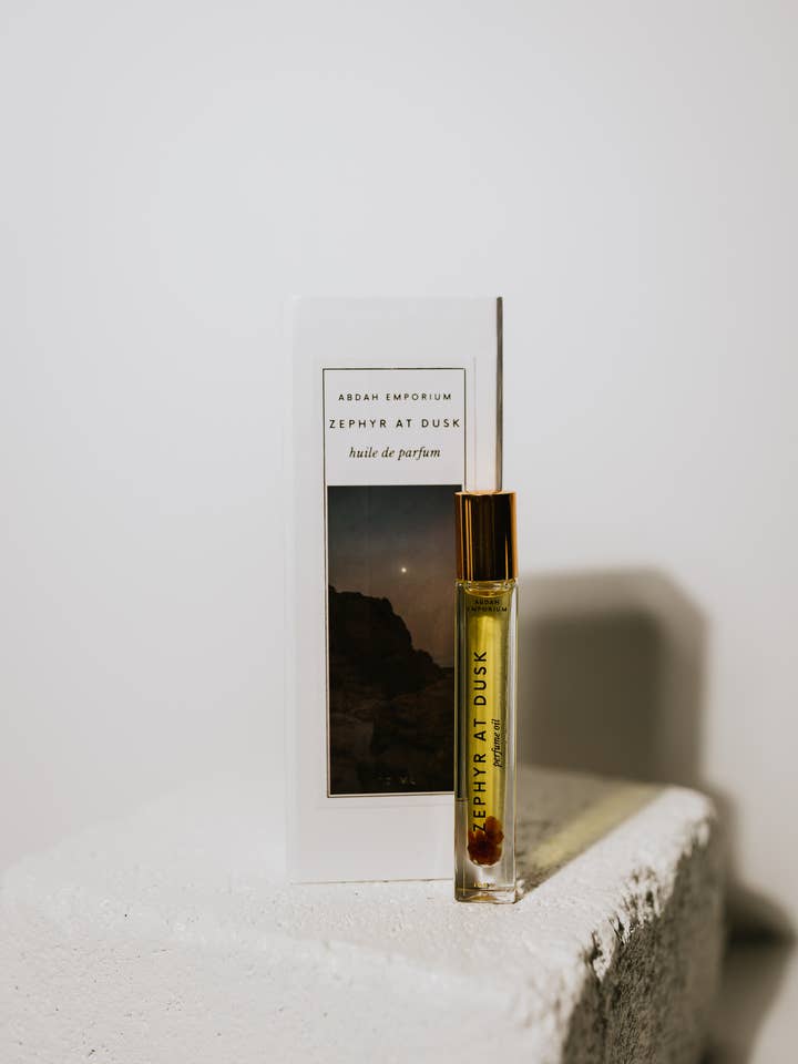 Olio profumato Zephyr (Huile de Parfum) per la vendita all'ingrosso da parte di Abdah Bath & Body Emporium