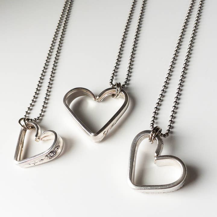 Girl Ran Away With the Spoon - Wholesale Pendant/charm necklace - Bent Heart Silverware Necklace2