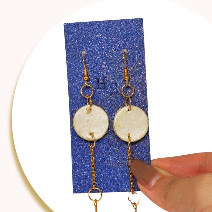 Boucle d'oreille longue élégante pour la vente par Hidden Spot