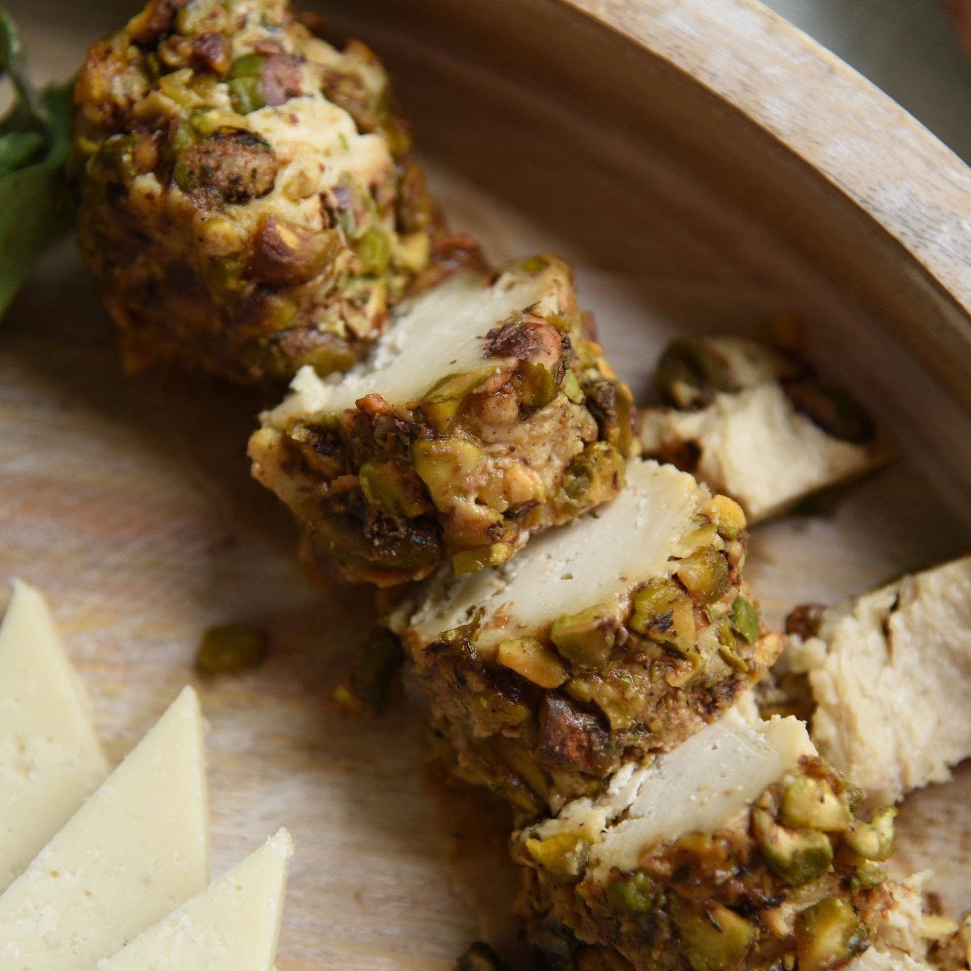 Rebel Cheese - Wholesale Cheese - Honee Pistachio Chèvre Plant Based - 4 oz1