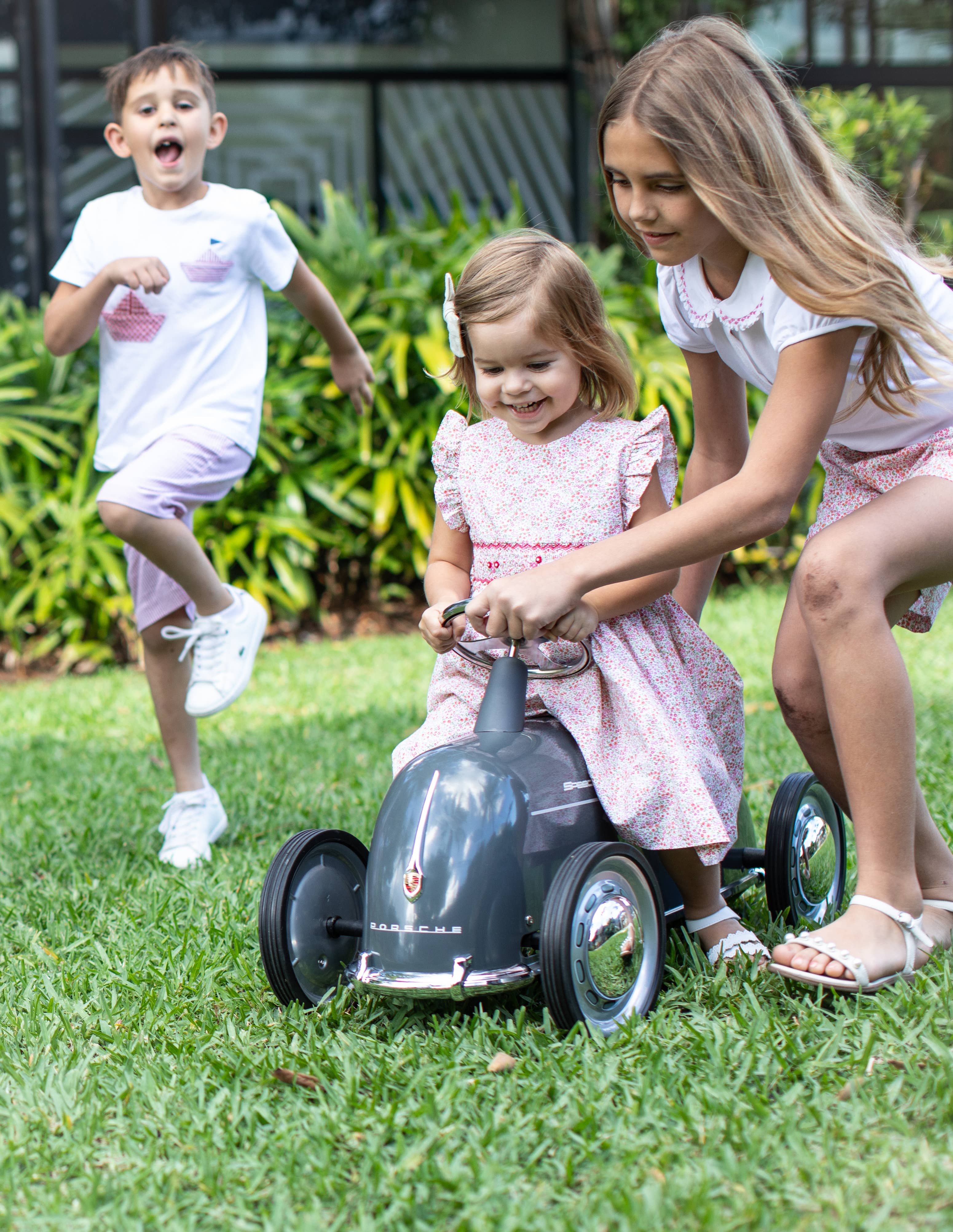 Little Concepts Distribution Ltd – wholesale Toy car/truck – Child – Baghera x Porsche Speedster 365 Ride-on 5