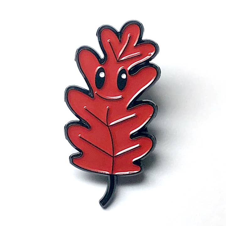 Broche en émail feuille de chêne rouge pour la vente par Oh So Simple Creations