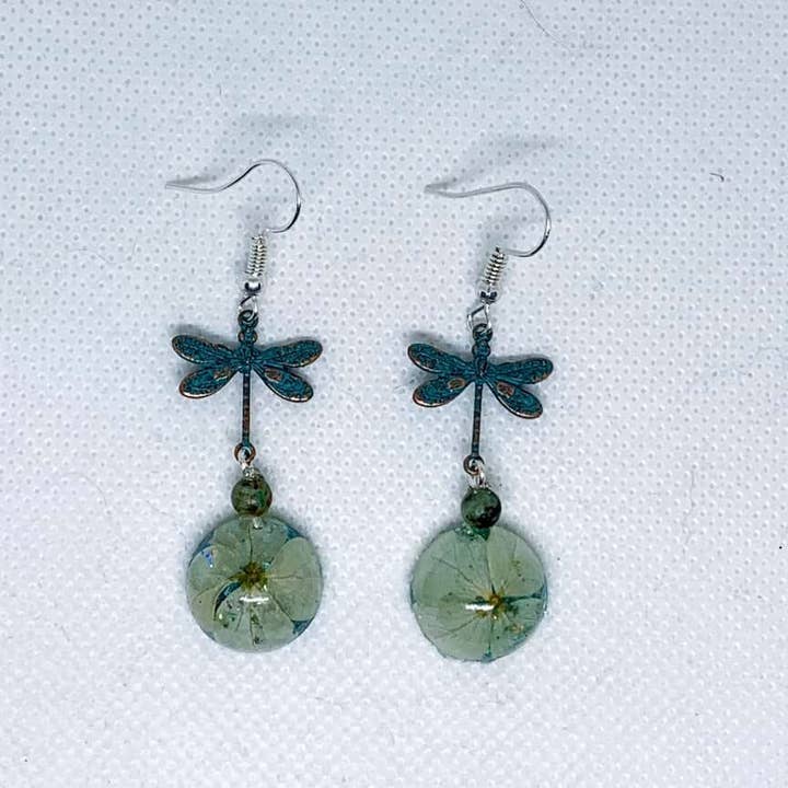Vivian Treasury - Wholesale Dangle Earrings - Real Hydrangea Dragonfly Earrings2