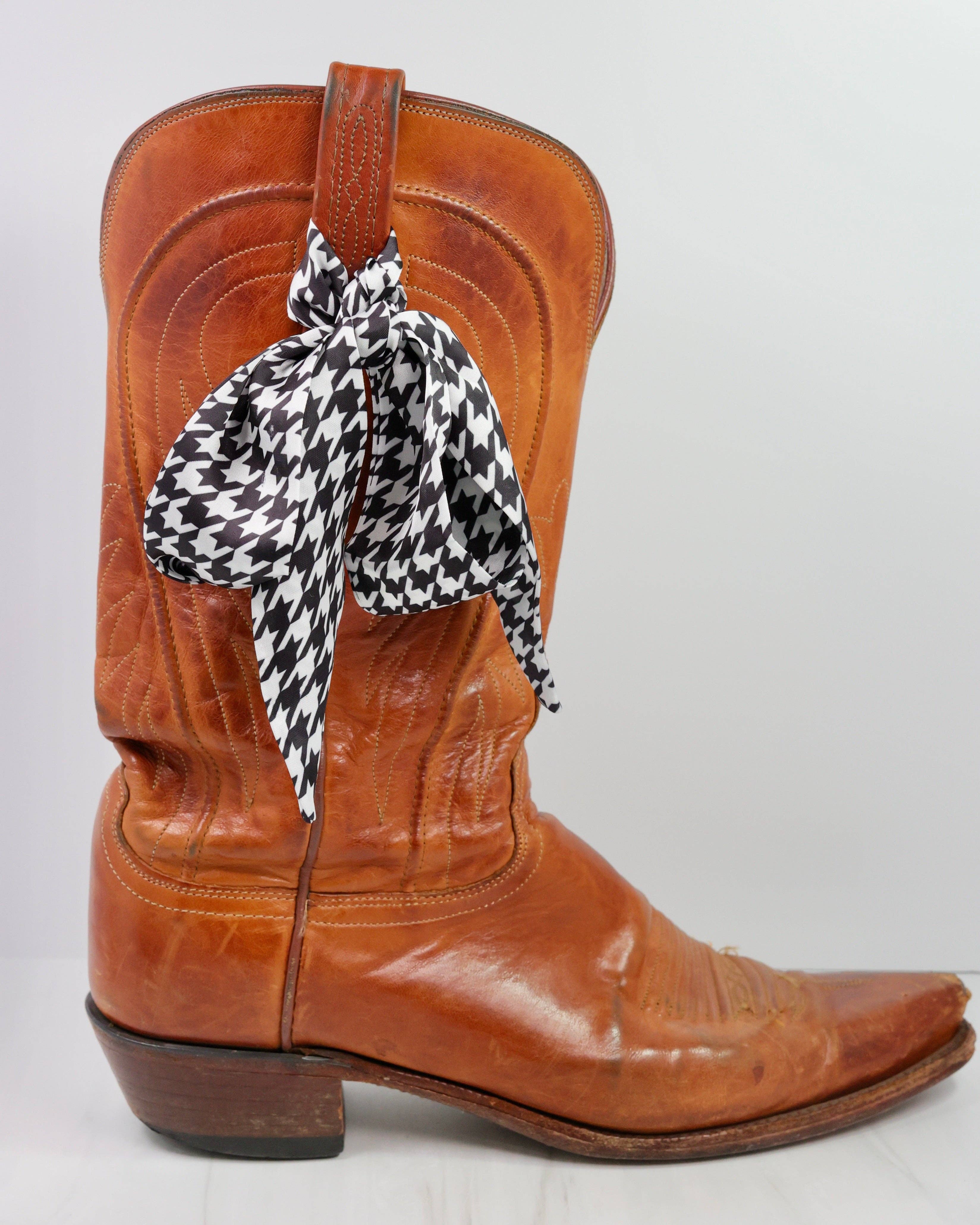 Caroline Hill - Wholesale Scarf - Women's - Serafina Scarf Black White1