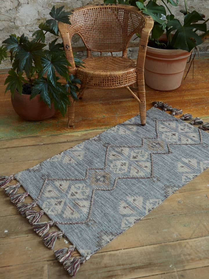 Tapis imprimé Kilim pour la vente par Patina Vie