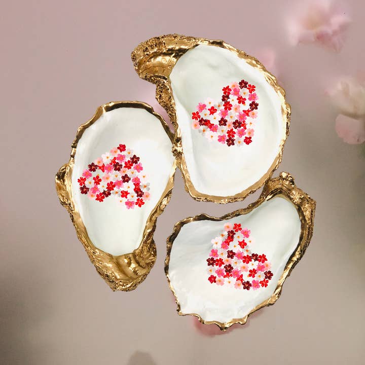 Prato de anel de concha de ostra com coração de flor por atacado de Willett and Co