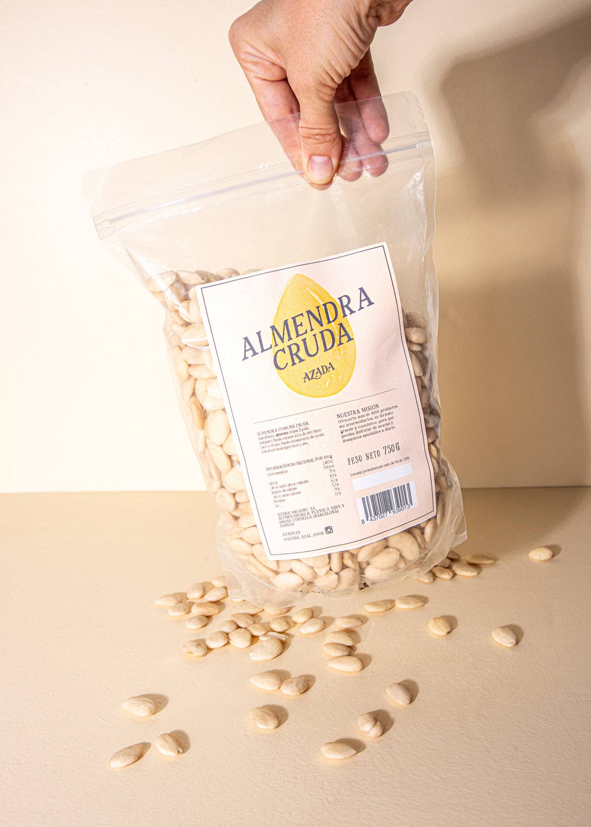 AZADA – wholesale Nuts – Almendras crudas0