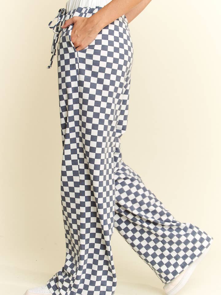 JADE BY JANE - Wholesale Pants - Women's - CHECKERED PRINT STRAIGHT LEG BOXER PANTS