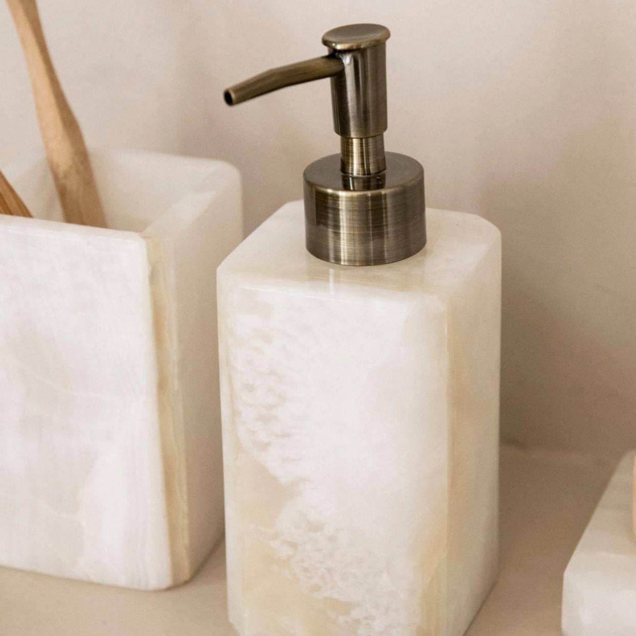 Andrea House - Wholesale Soap Dispenser - White marble bathroom dispenser0