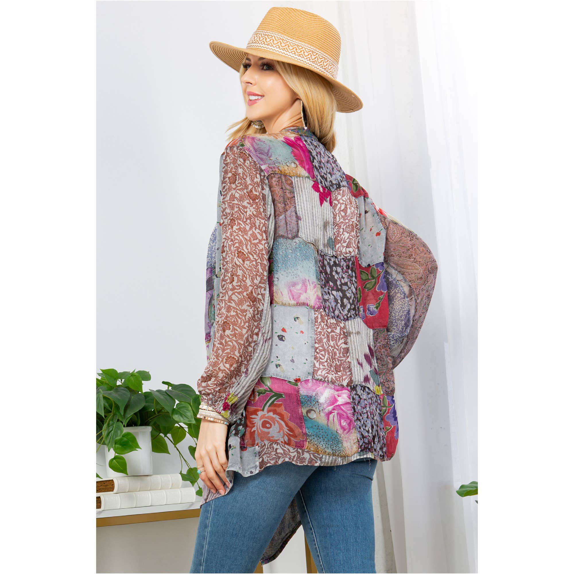 Young Threads - Vendita all'ingrosso Kimono - Donna - Kimono Shrug in Patch Mix N Match Sovratinto5