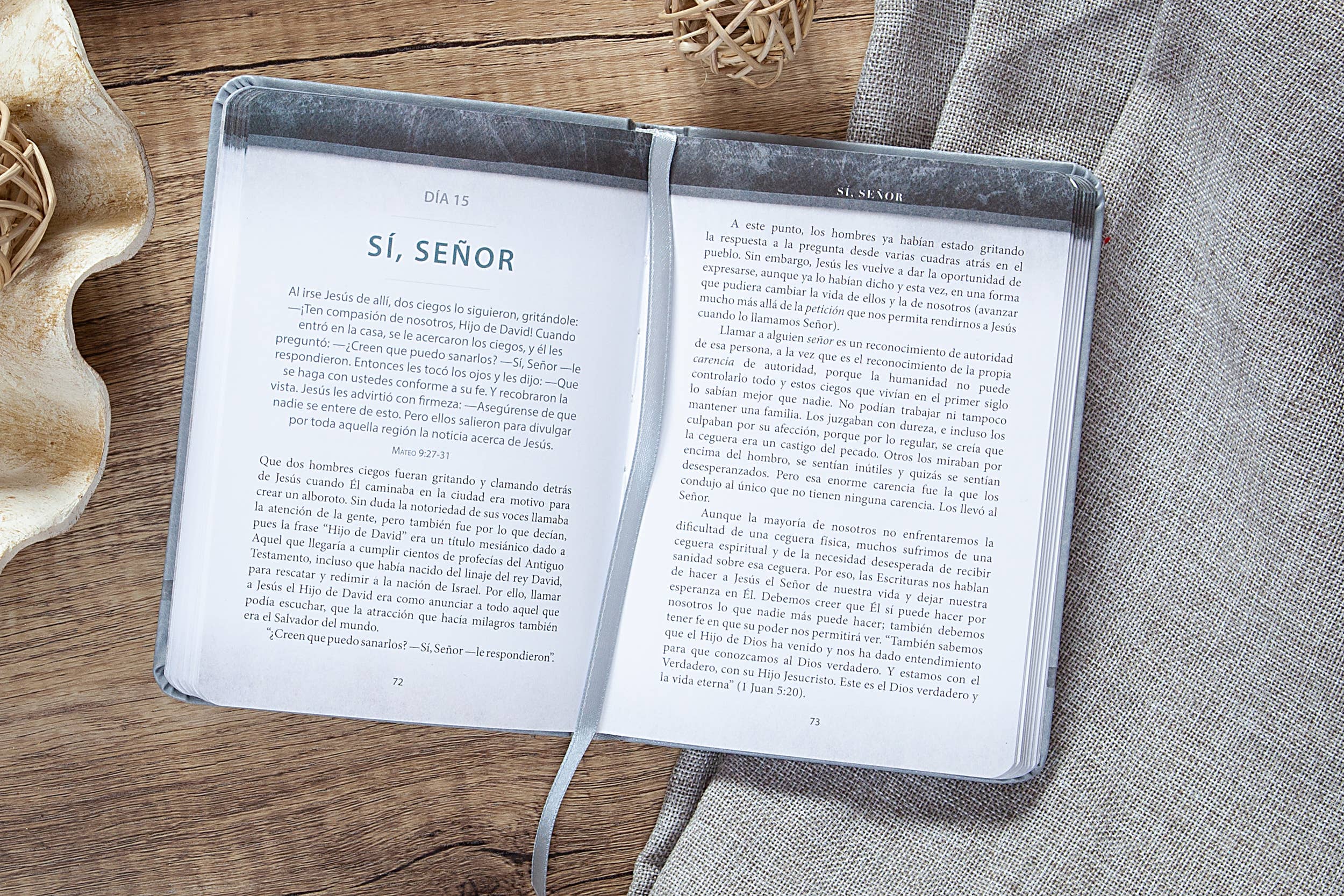 BroadStreet Publishing Group, LLC - Wholesale Religion - The Chosen - Libro tres (Spanish Devotional #3)1